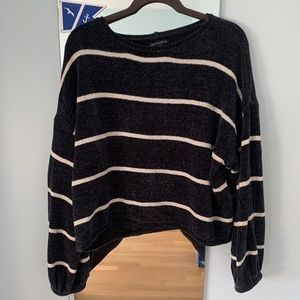 American Eagle Blue and White Striped Sweater